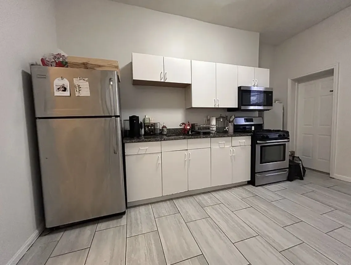 3 bed, 1 bath apartment for rent at 291 E St Unit 3, South Boston — photo 8 of 10
