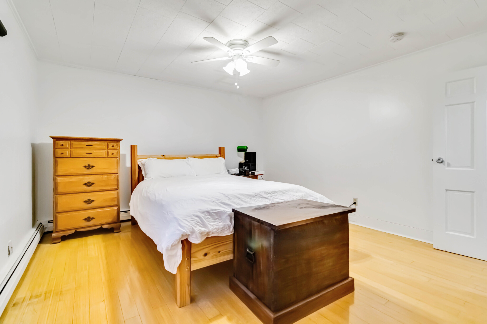 3 bed, 1 bath apartment for rent at 291 Elm St Unit 2, Inman Square — photo 2 of 8