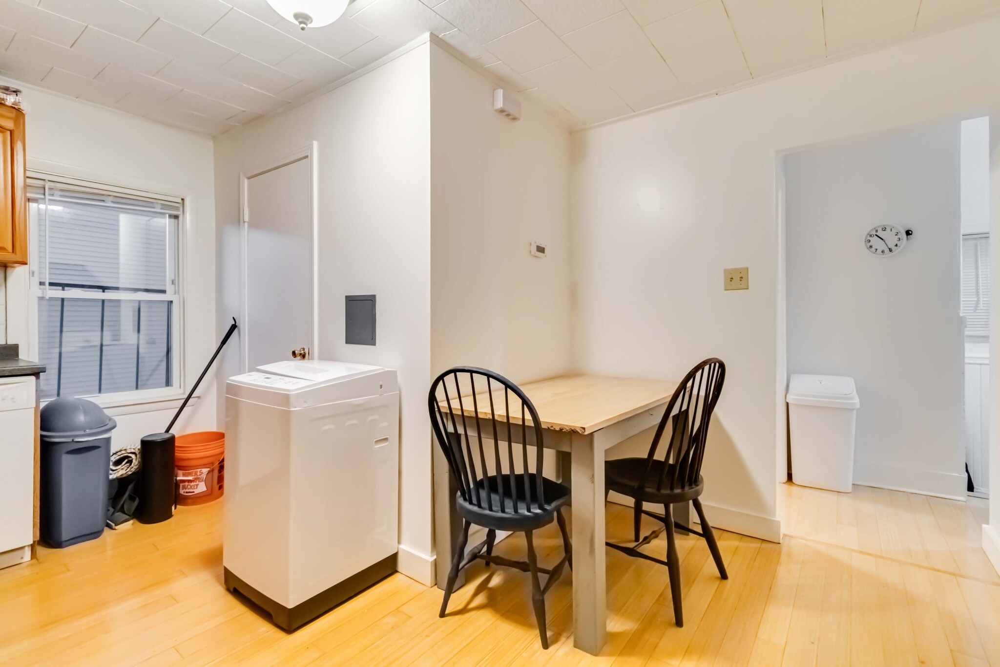 3 bed, 1 bath apartment for rent at 291 Elm St Unit 2, Inman Square — photo 5 of 8