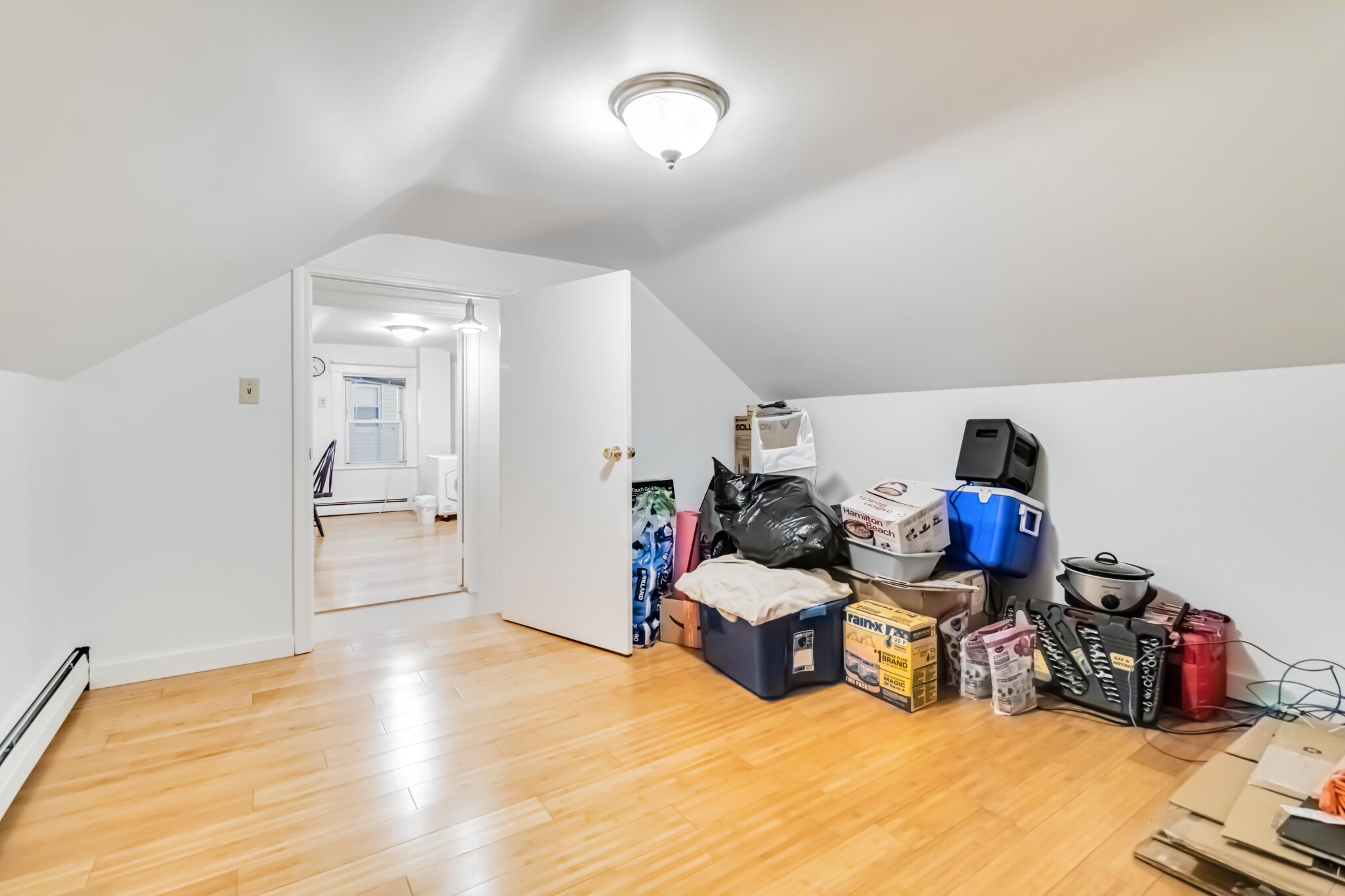 3 bed, 1 bath apartment for rent at 291 Elm St Unit 2, Inman Square — photo 4 of 8