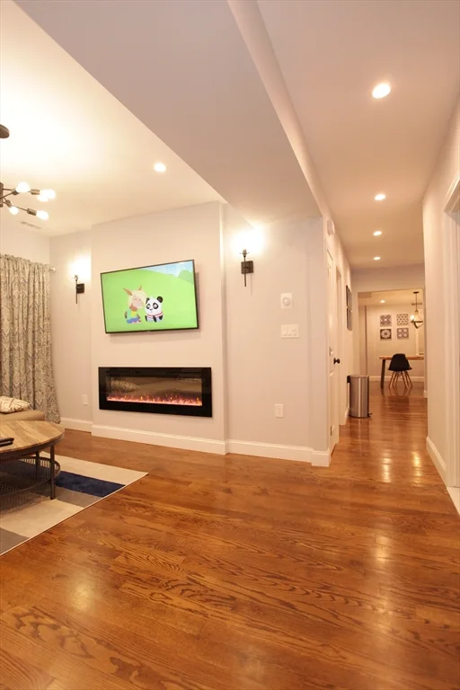 3 bed, 1 bath apartment for rent at 291 Main St Unit 3, Everett — photo 6 of 20