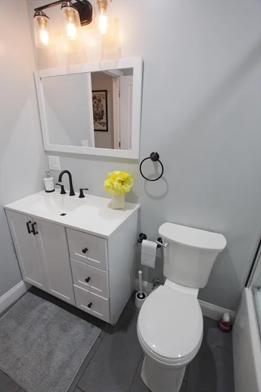 3 bed, 1 bath apartment for rent at 291 Main St Unit 3, Everett — photo 20 of 20