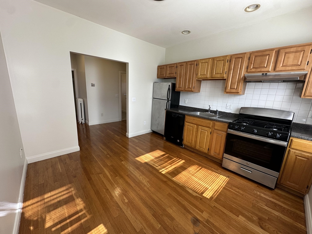 1 bed, 1 bath apartment for rent at 291 Washington Ave Unit 1F, Chelsea — photo 1 of 7