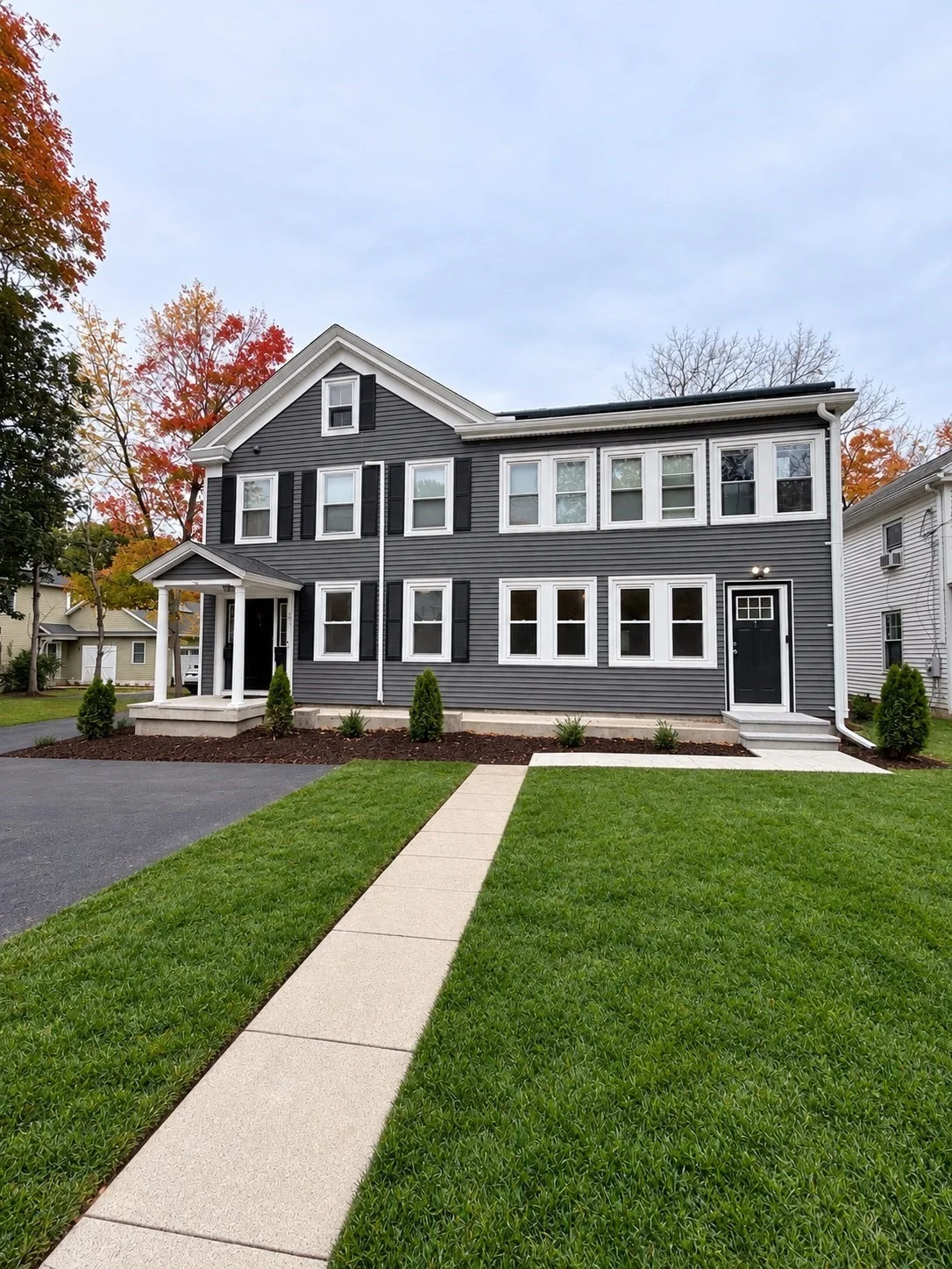 3 bed, 1 bath apartment for rent at 291 Washington St Unit 1, Canton