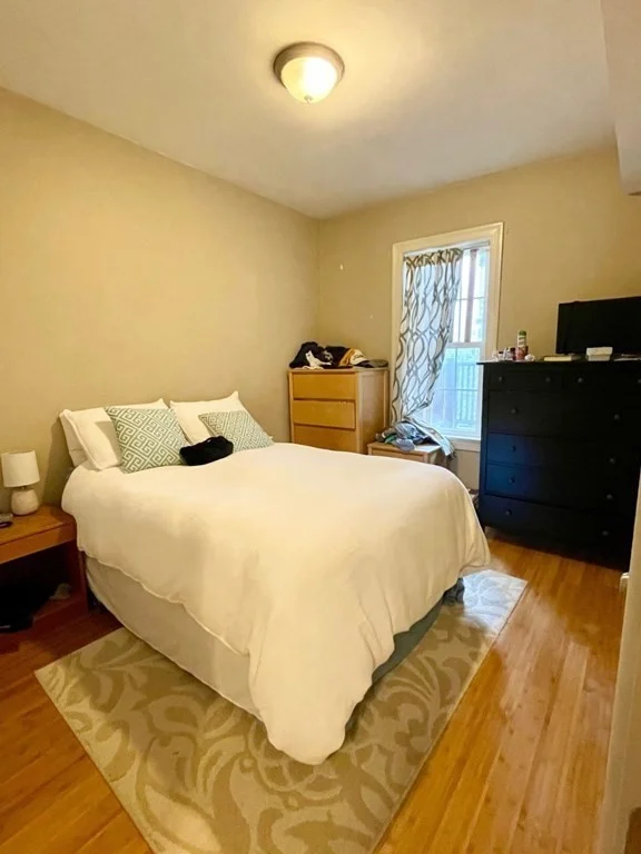 2 bed, 1 bath apartment for rent at 291 West 2nd St Unit 2, South Boston — photo 8 of 10