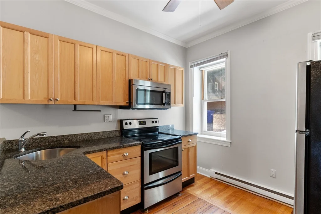 1 bed, 1 bath apartment for rent at 291 West 3rd St Unit 1, South Boston — photo 2 of 22