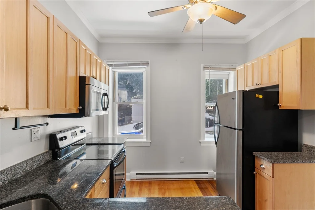 1 bed, 1 bath apartment for rent at 291 West 3rd St Unit 1, South Boston — photo 5 of 22