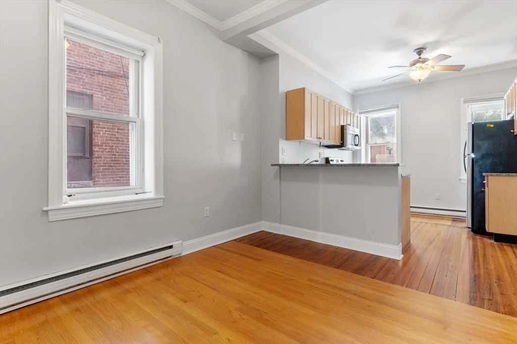 1 bed, 1 bath apartment for rent at 291 West 3rd St Unit 1, South Boston — photo 1 of 22