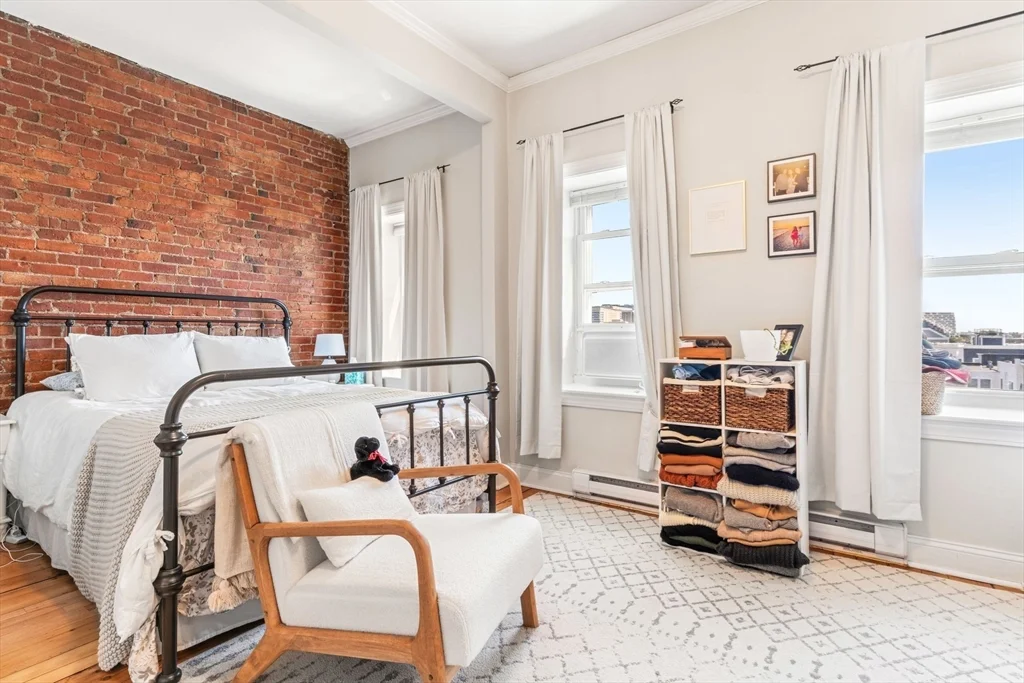 1 bed, 1 bath apartment for rent at 291 West 3rd St Unit 3, South Boston — photo 9 of 13