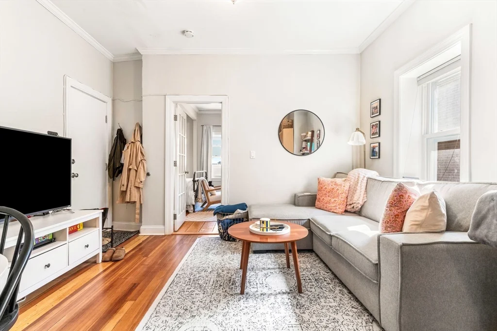 1 bed, 1 bath apartment for rent at 291 West 3rd St Unit 3, South Boston