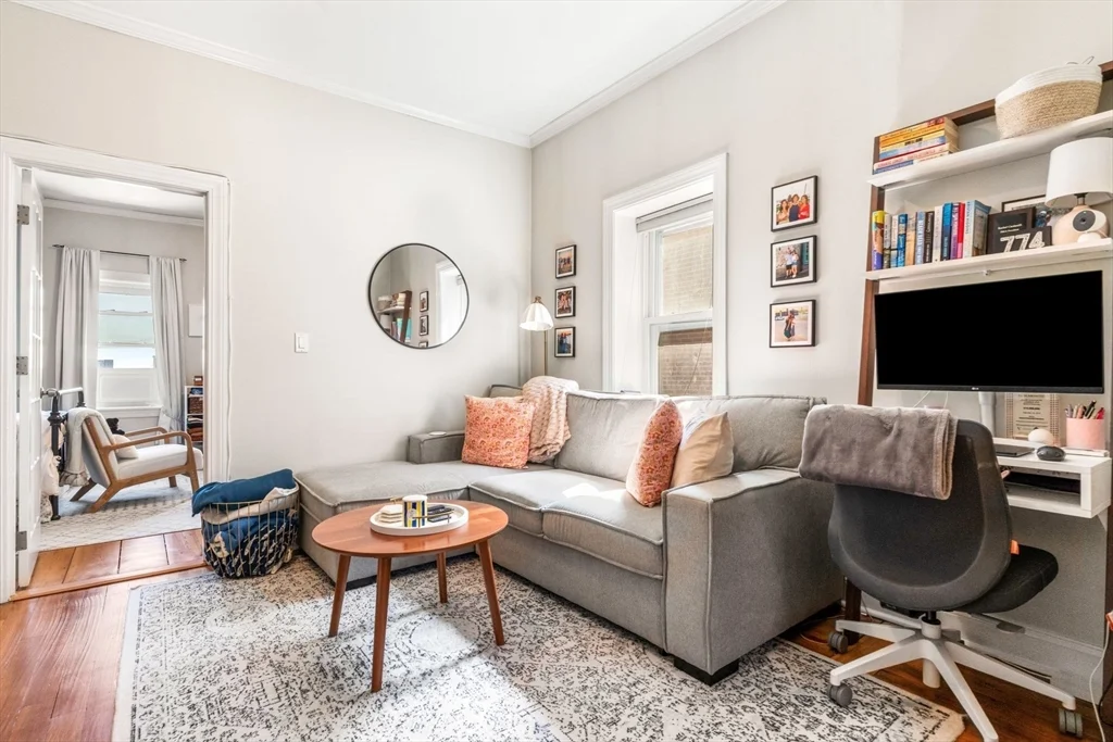 1 bed, 1 bath apartment for rent at 291 West 3rd St Unit 3, South Boston — photo 2 of 13