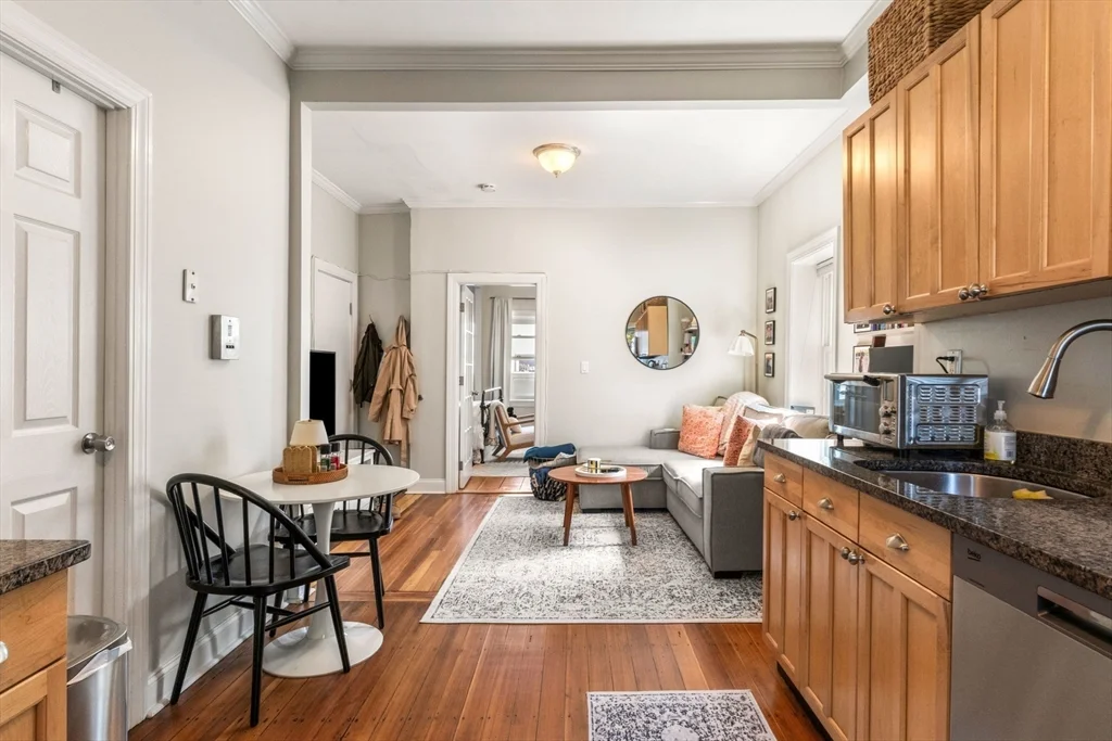 1 bed, 1 bath apartment for rent at 291 West 3rd St Unit 3, South Boston — photo 5 of 13