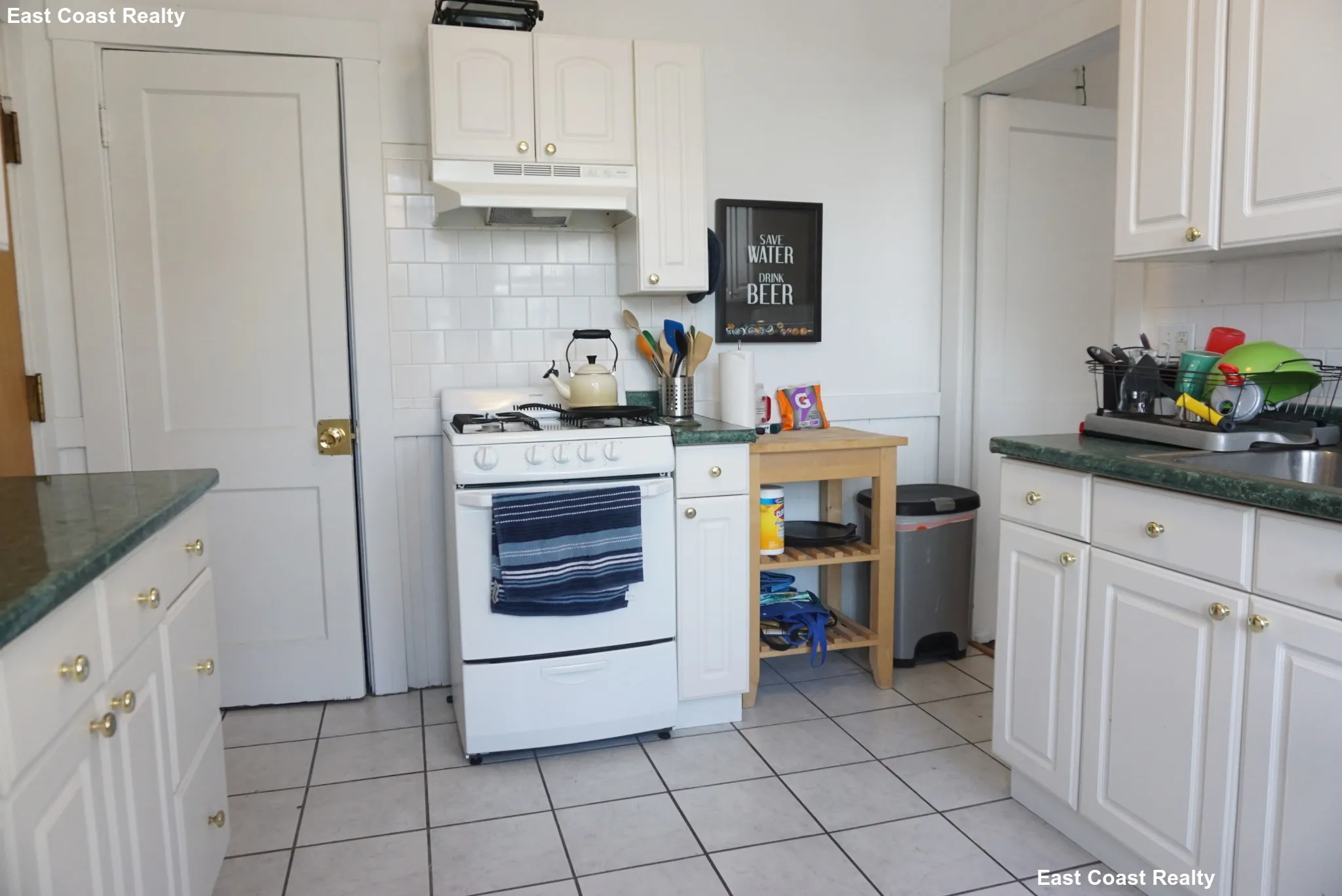 3 bed, 1 bath apartment for rent at 292 Harvard St Unit 3, Mid-Cambridge — photo 5 of 27