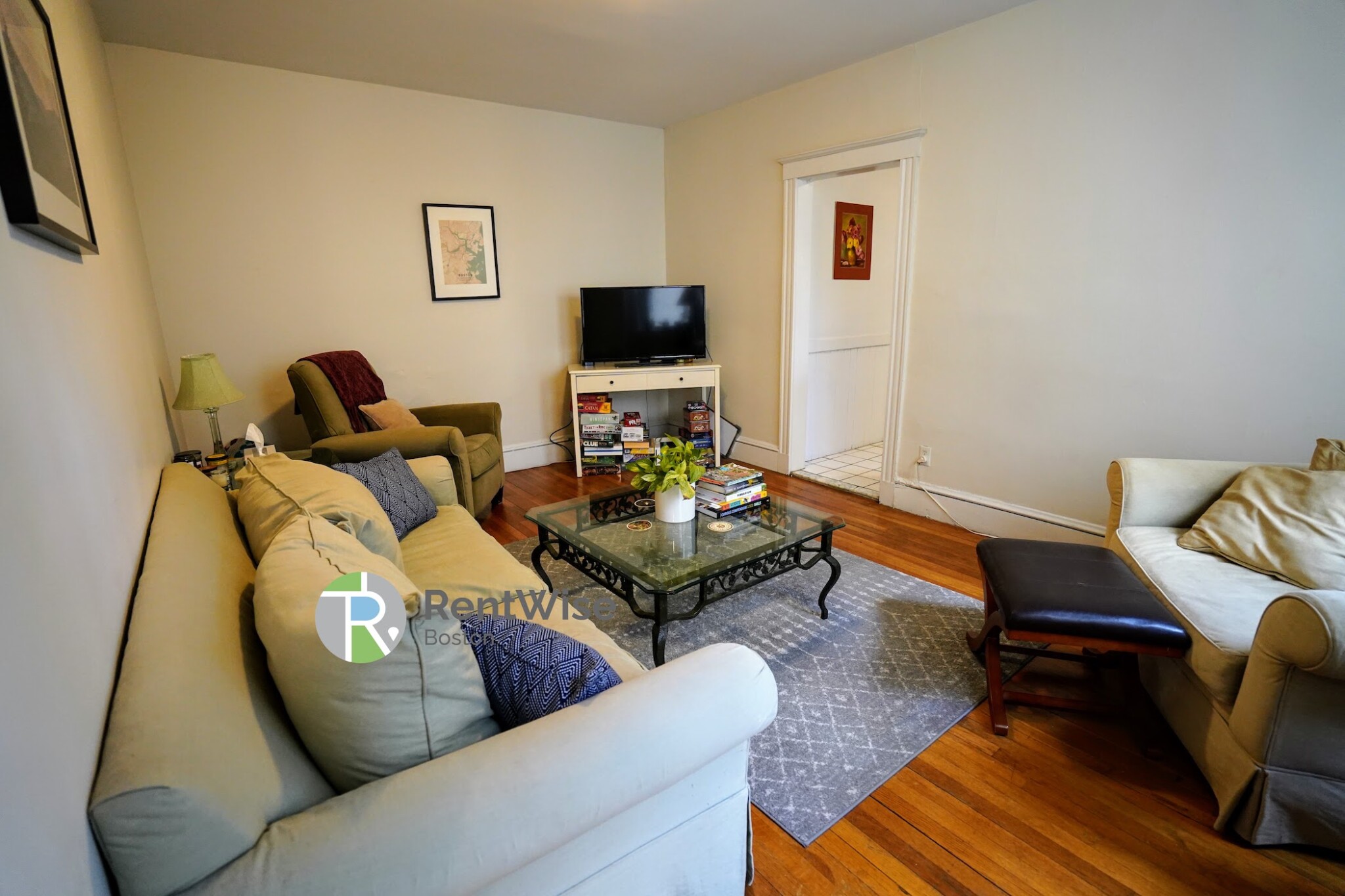 3 bed, 1 bath apartment for rent at 292 Harvard St Unit 4, Mid-Cambridge