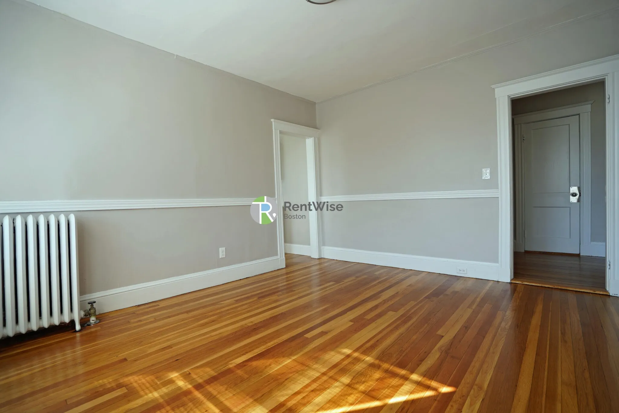 3 bed, 1 bath apartment for rent at 292 Harvard St Unit 7, Mid-Cambridge — photo 2 of 30
