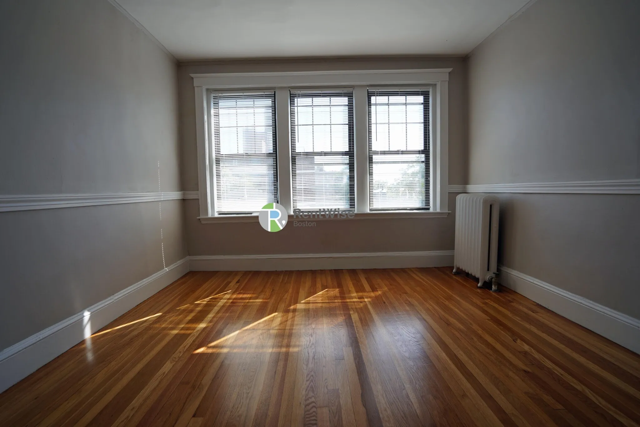 3 bed, 1 bath apartment for rent at 292 Harvard St Unit 7, Mid-Cambridge — photo 4 of 30