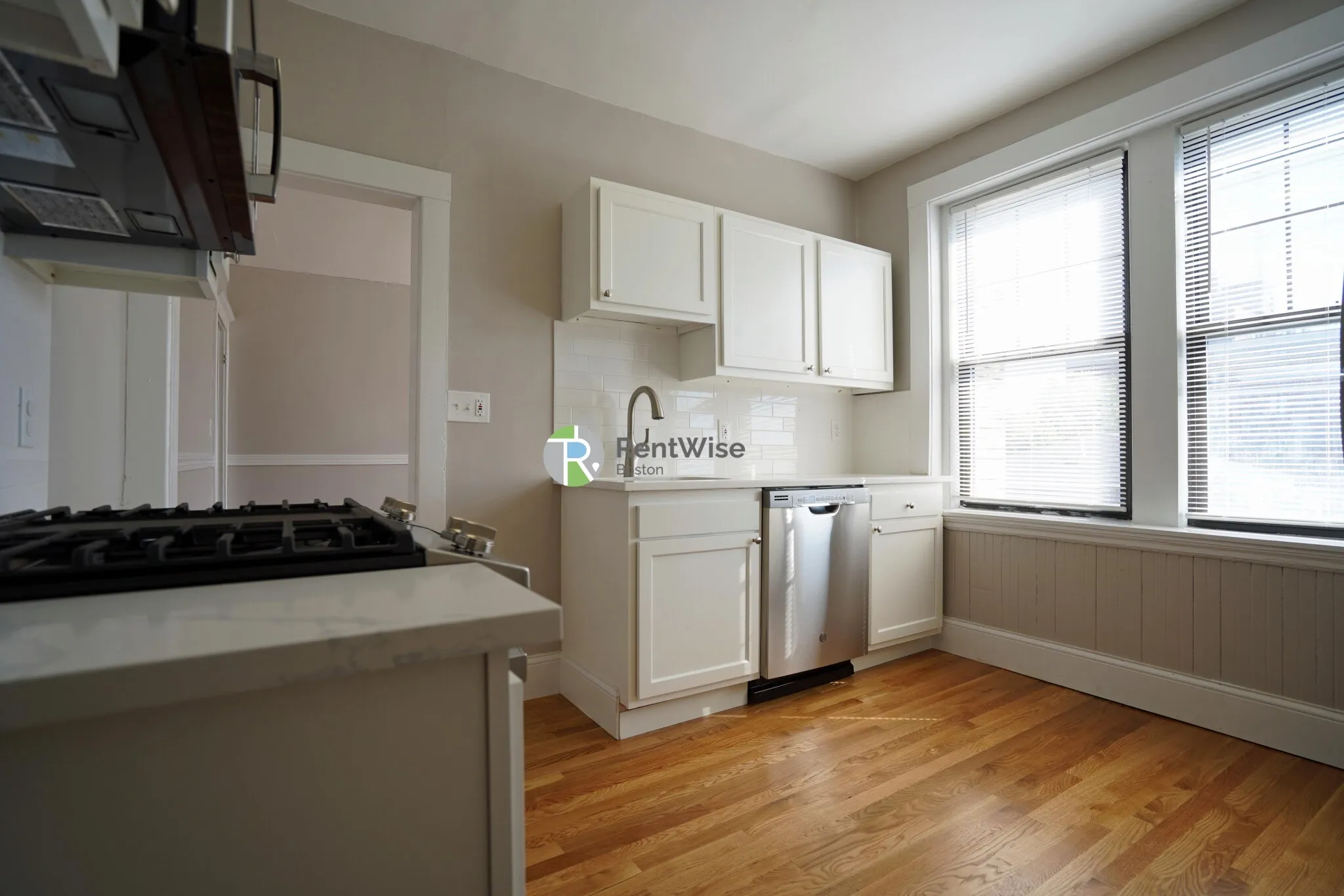 3 bed, 1 bath apartment for rent at 292 Harvard St Unit 7, Mid-Cambridge — photo 11 of 30