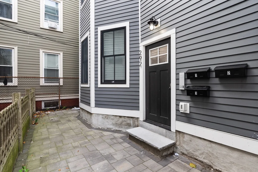1 bed, 1 bath apartment for rent at 292 Prospect St Unit 3, Wellington-Harrington — photo 7 of 8