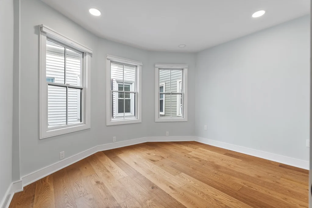 1 bed, 1 bath apartment for rent at 292 Prospect St Unit PH, Wellington-Harrington — photo 4 of 9