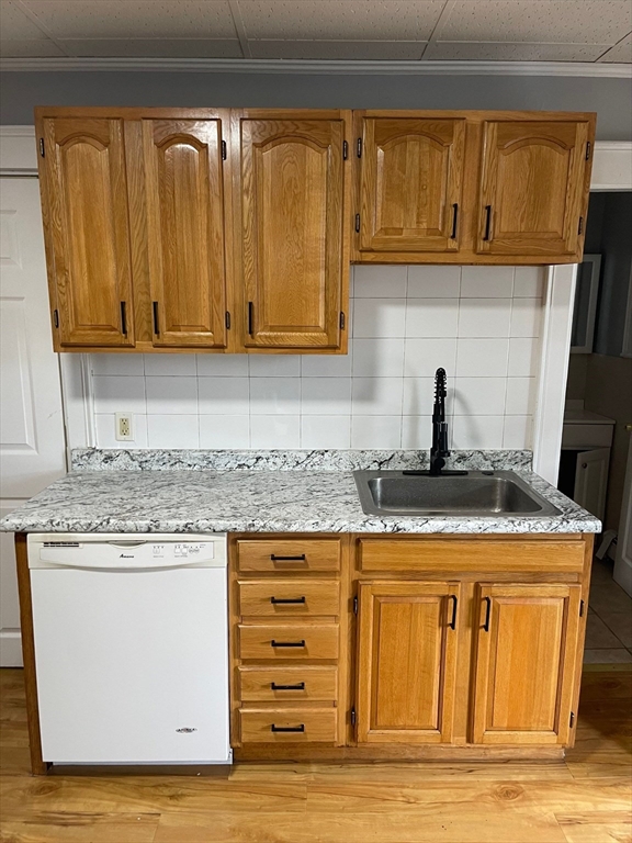 3 bed, 1 bath apartment for rent at 292 Providence Rd Unit A, Grafton — photo 14 of 15
