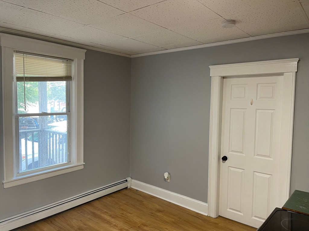 3 bed, 1 bath apartment for rent at 292 Providence Rd Unit A, Grafton — photo 7 of 15