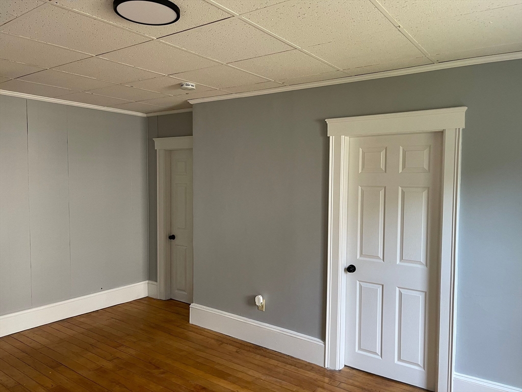 3 bed, 1 bath apartment for rent at 292 Providence Rd Unit A, Grafton — photo 5 of 15
