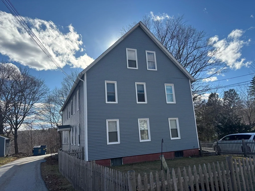 2 bed, 1 bath apartment for rent at 292 Providence Rd Unit D, Grafton — photo 2 of 24