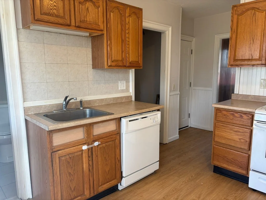 2 bed, 1 bath apartment for rent at 292 Providence Rd Unit D, Grafton — photo 6 of 24