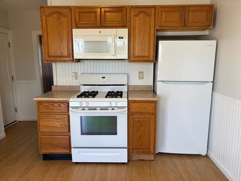 2 bed, 1 bath apartment for rent at 292 Providence Rd Unit D, Grafton — photo 5 of 24