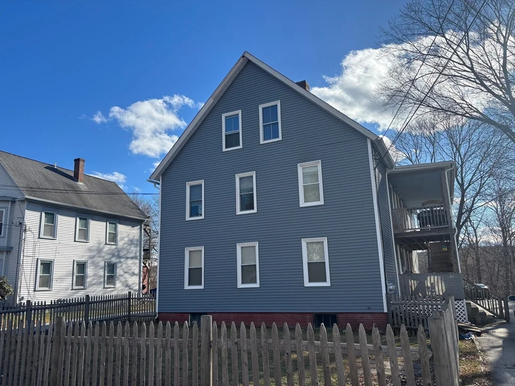 2 bed, 1 bath apartment for rent at 292 Providence Rd Unit D, Grafton — photo 3 of 24