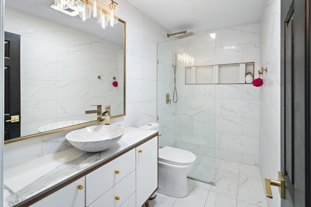 2 bed, 2.5 bath apartment for rent at 292 Salem St Unit 501, Revere — photo 8 of 12