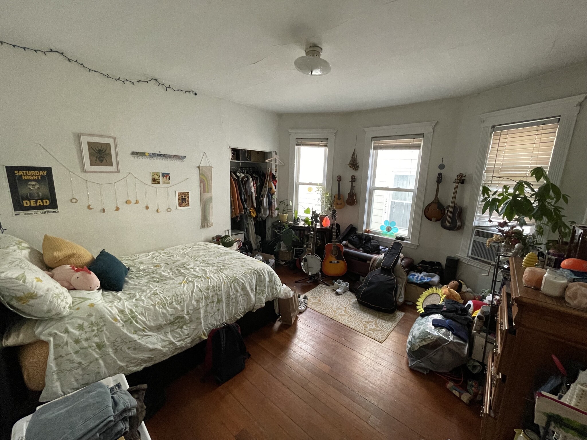 4 bed, 2 bath apartment for rent at 292 Summit Ave Unit 2, Brighton — photo 6 of 11