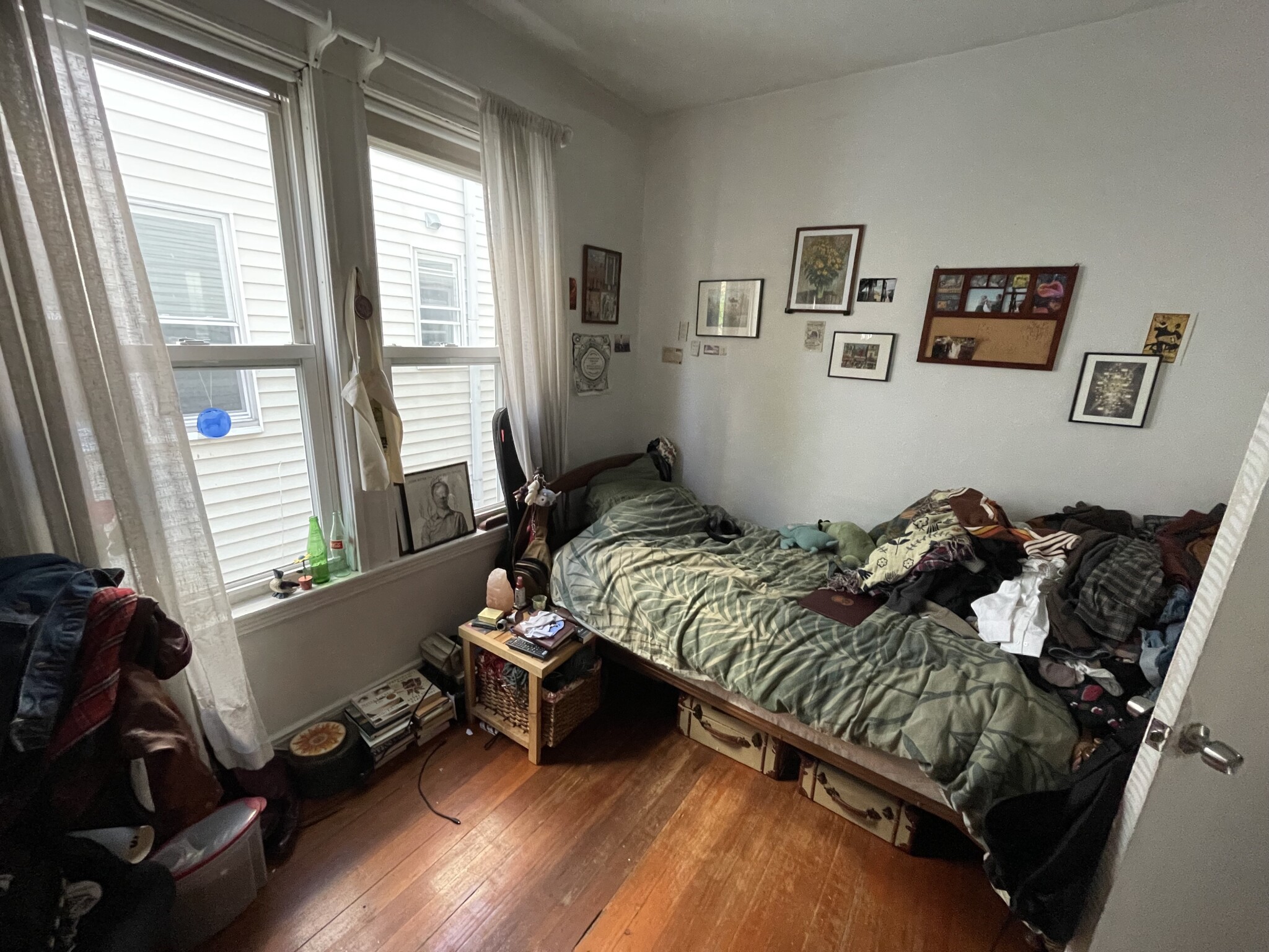 4 bed, 2 bath apartment for rent at 292 Summit Ave Unit 2, Brighton — photo 9 of 11