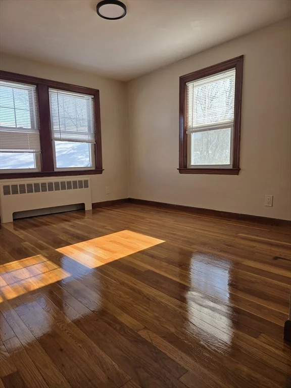 5 bed, 1 bath apartment for rent at 292 West Wyoming Ave Unit 292, Melrose — photo 15 of 21