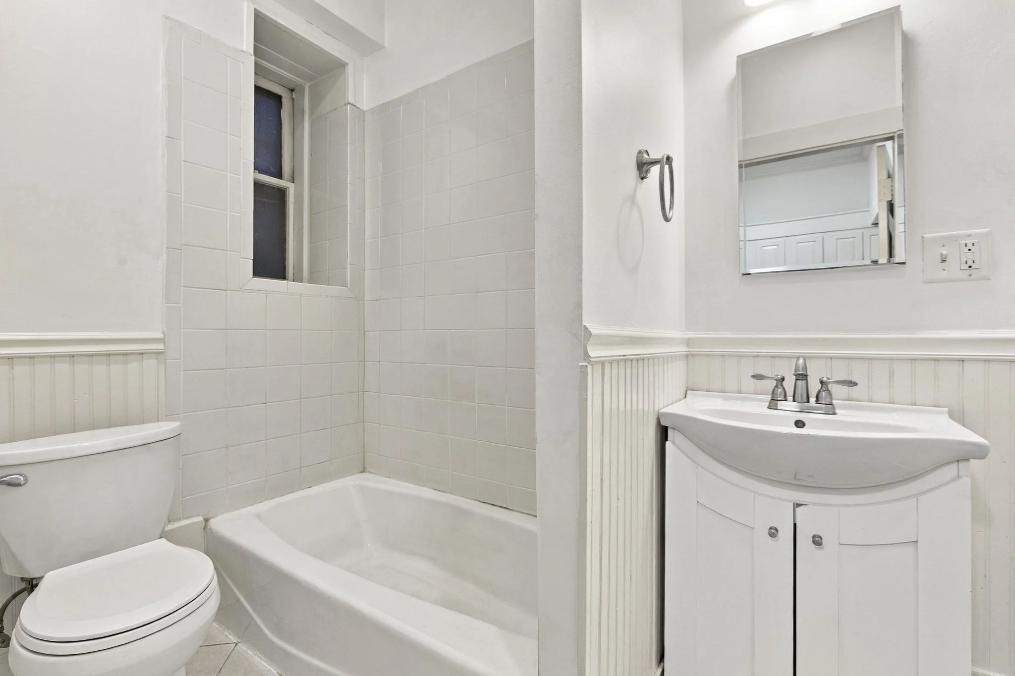 2 bed, 2 bath apartment for rent at 293-295 Commonwealth Ave Unit 1B, Back Bay — photo 11 of 12