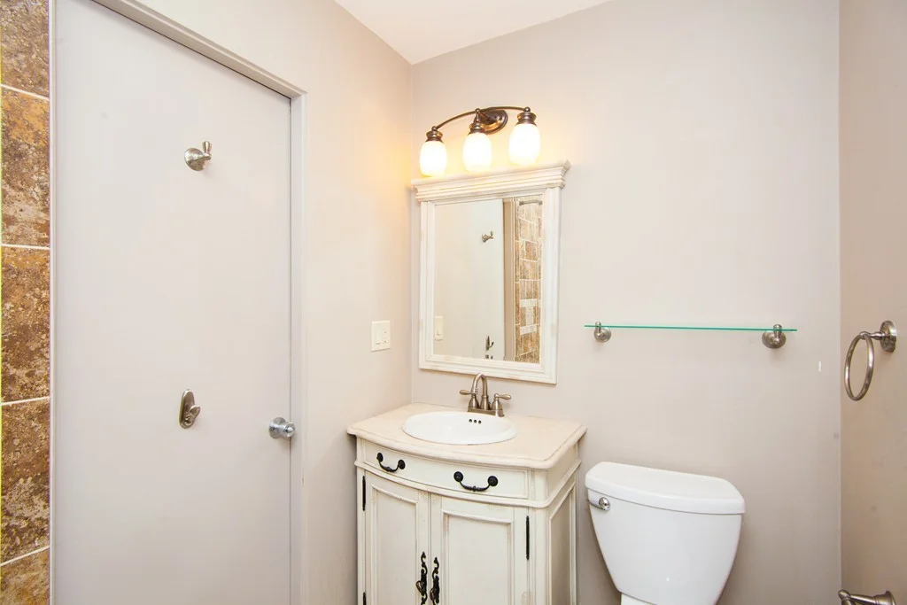 2 bed, 2 bath apartment for rent at 293-295 Commonwealth Ave Unit 5B, Back Bay — photo 13 of 19