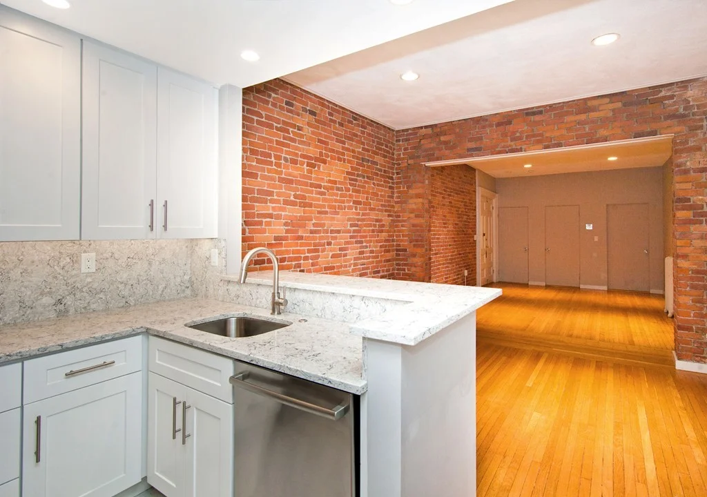 2 bed, 2 bath apartment for rent at 293-295 Commonwealth Ave Unit 5B, Back Bay — photo 2 of 19