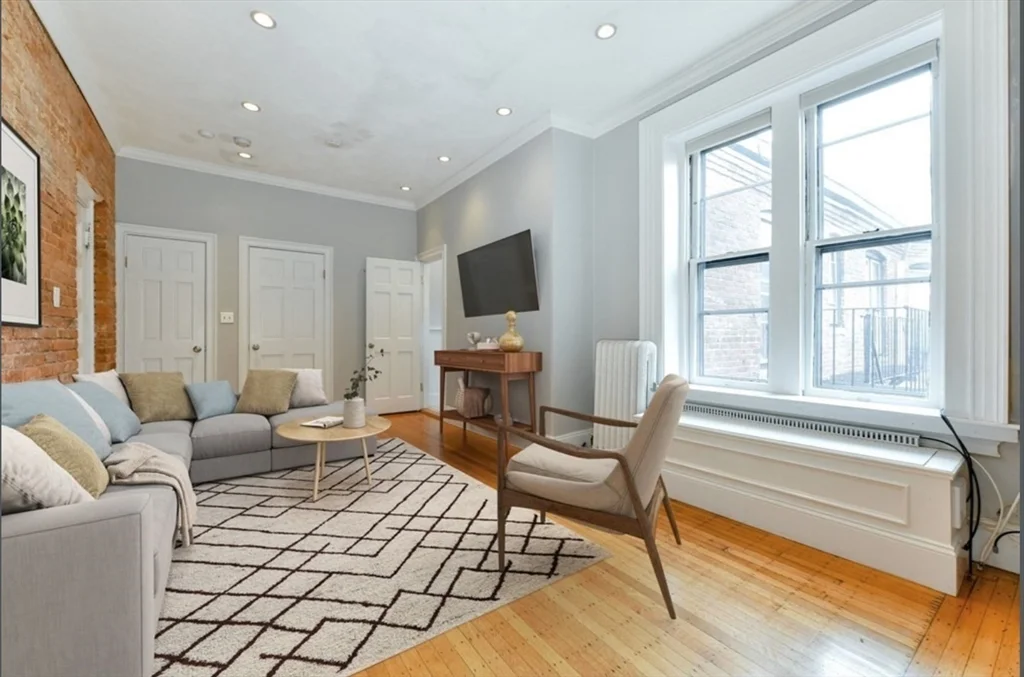 2 bed, 2 bath apartment for rent at 293-295 Commonwealth Ave Unit 6B, Back Bay — photo 7 of 14