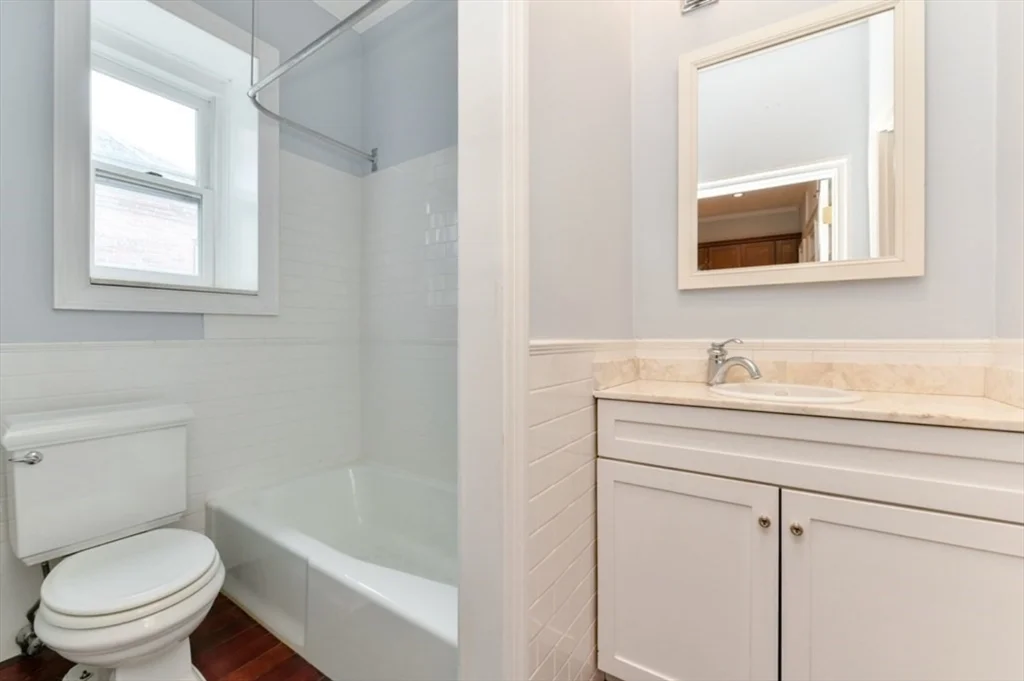 2 bed, 2 bath apartment for rent at 293-295 Commonwealth Ave Unit 6B, Back Bay — photo 11 of 14