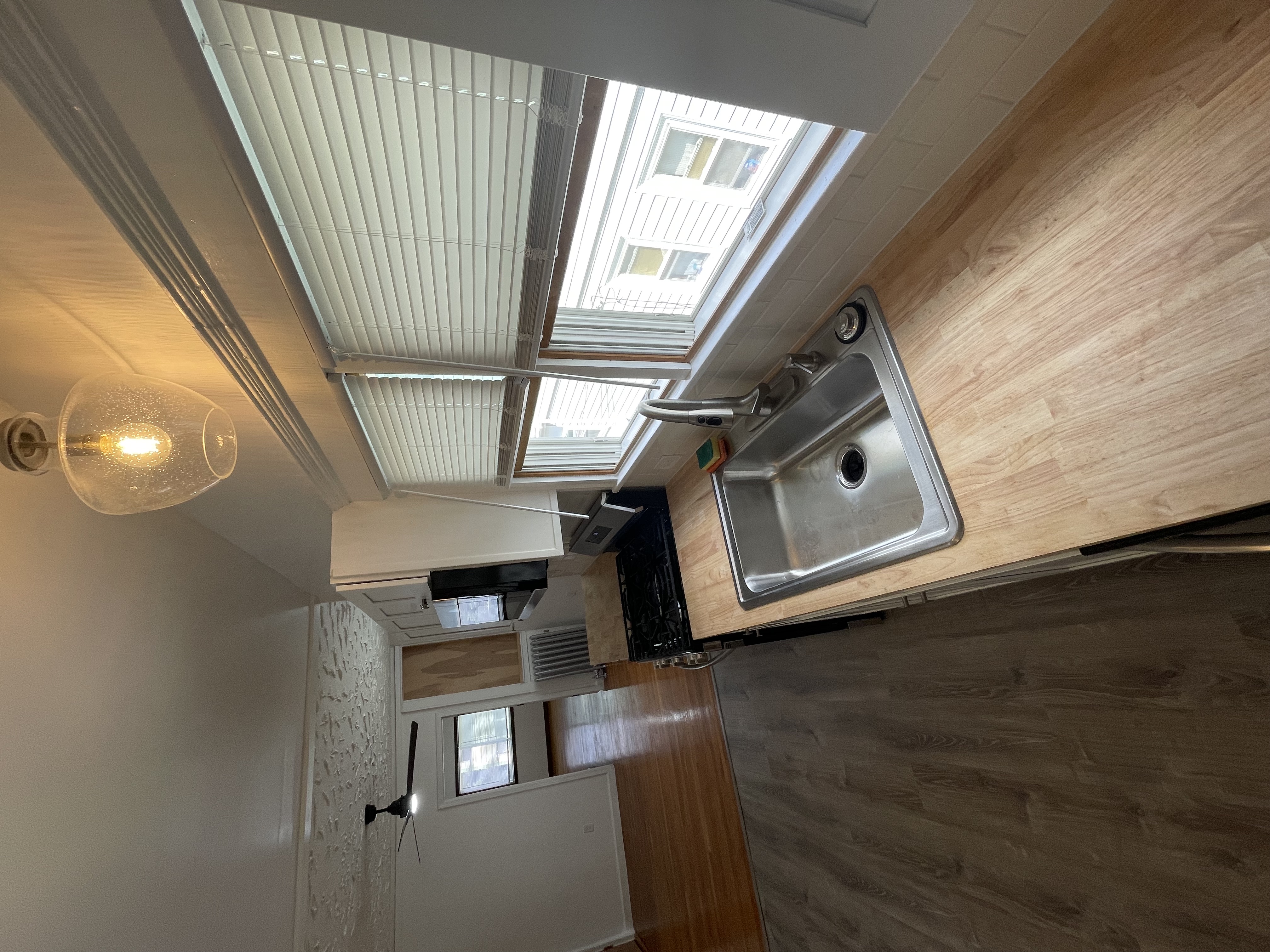 3 bed, 1 bath apartment for rent at 293 Boston Ave Unit 2, Medford — photo 5 of 28