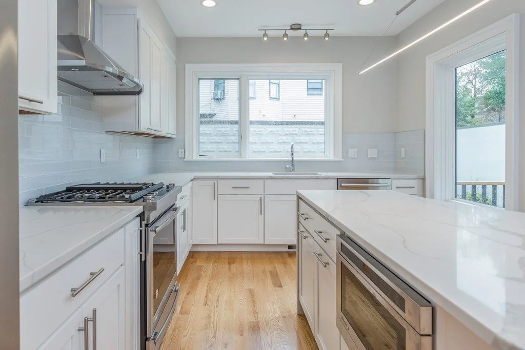 3 bed, 2 bath apartment for rent at 293 Broadway Unit 293, The Port — photo 4 of 27