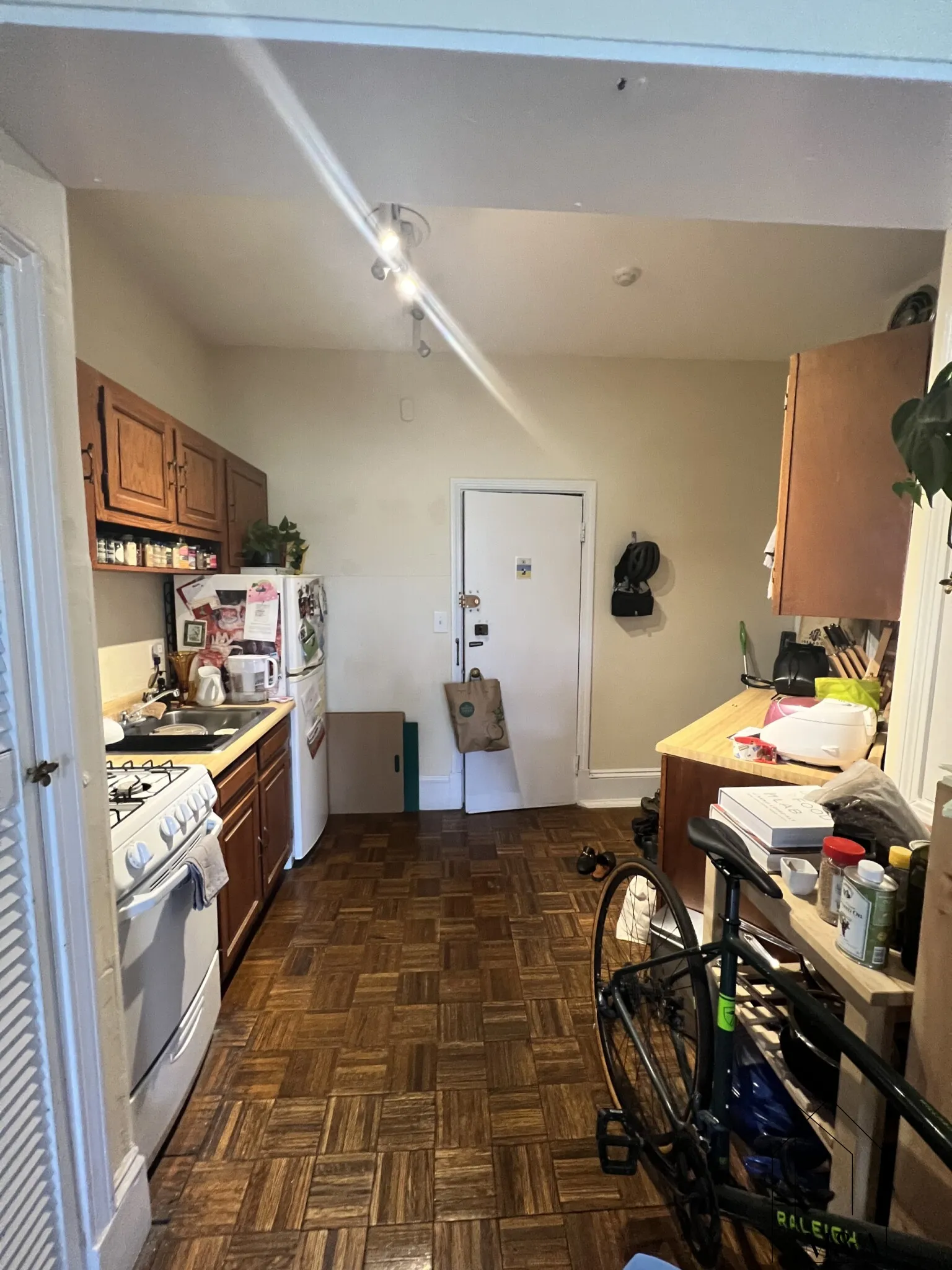 1 bed, 1 bath apartment for rent at 293 Commonwealth Ave Unit 4D, Back Bay — photo 5 of 9
