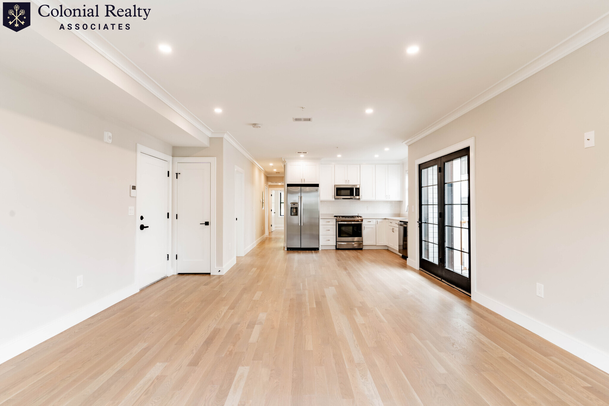 4 bed, 2 bath apartment for rent at 293 Lamartine St Unit 35, Jamaica Plain — photo 4 of 13