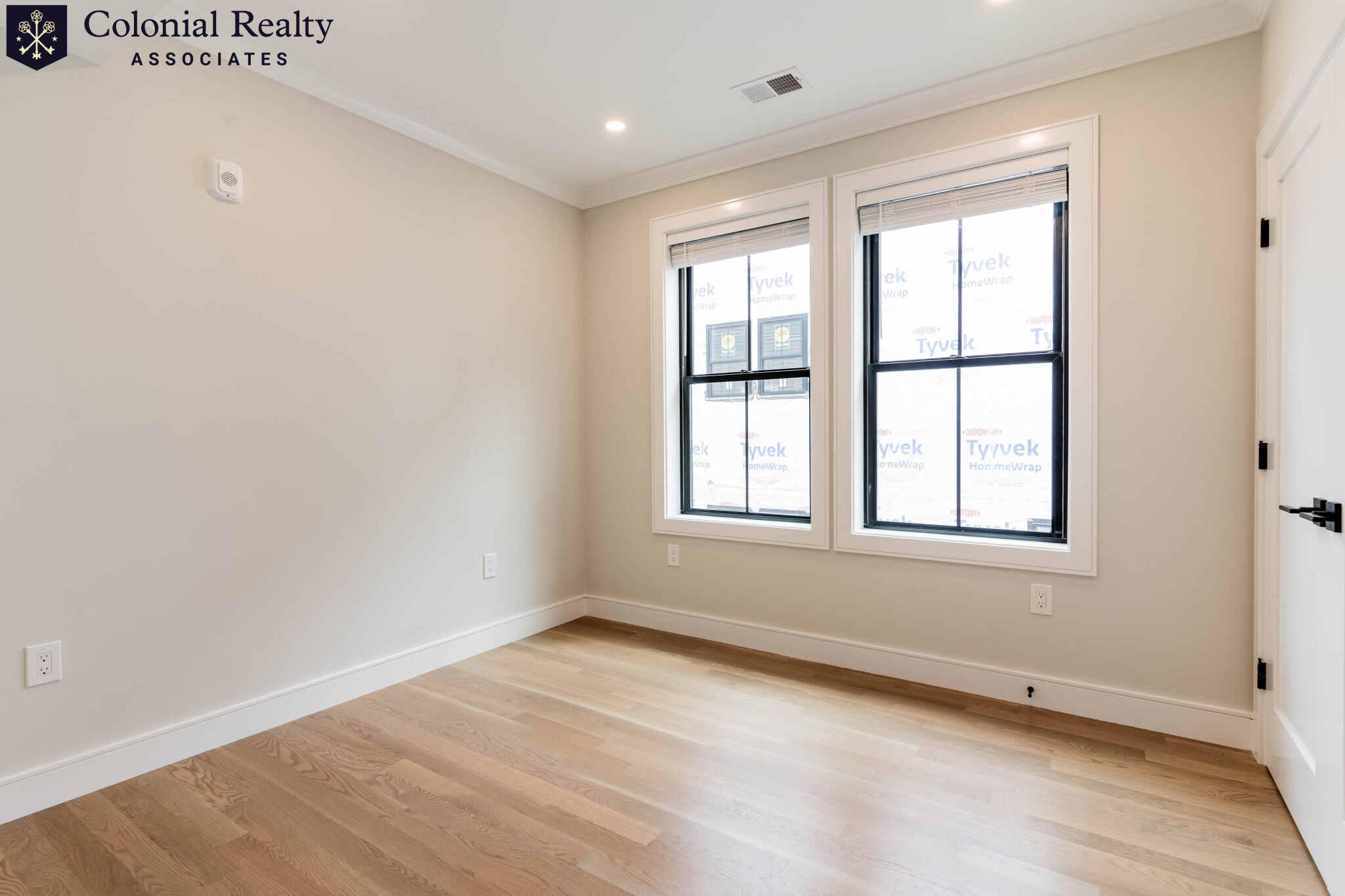 4 bed, 2 bath apartment for rent at 293 Lamartine St Unit 35, Jamaica Plain — photo 11 of 13