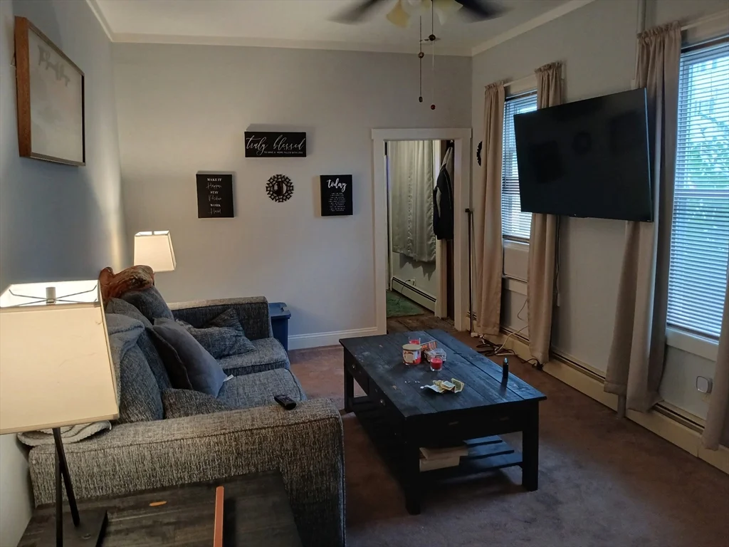 1 bed, 1 bath apartment for rent at 293 Linden St Unit 1 Rear, Fall River — photo 12 of 16