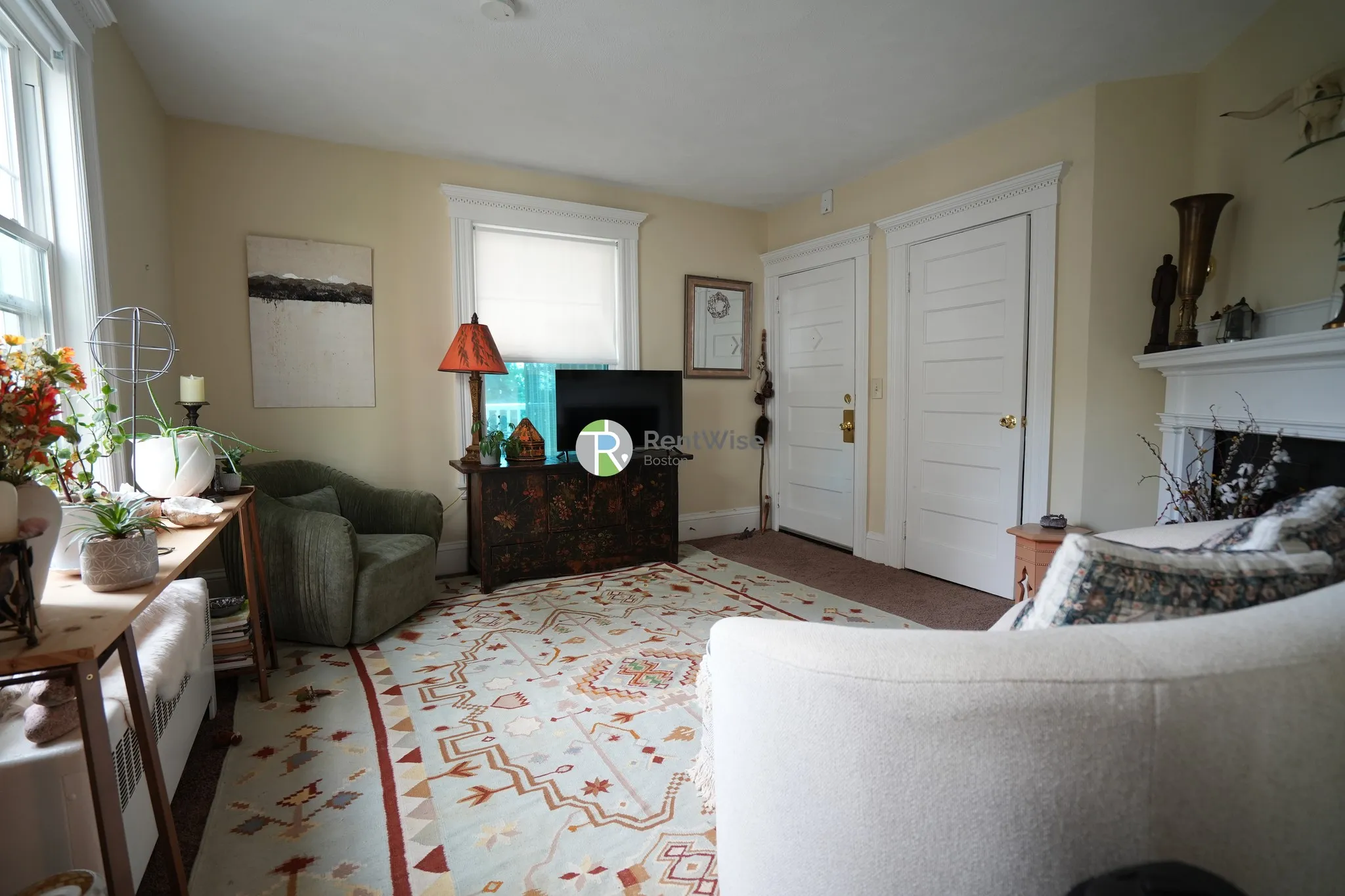 1 bed, 1 bath apartment for rent at 293 Nahant Rd Unit 3, Nahant — photo 1 of 16