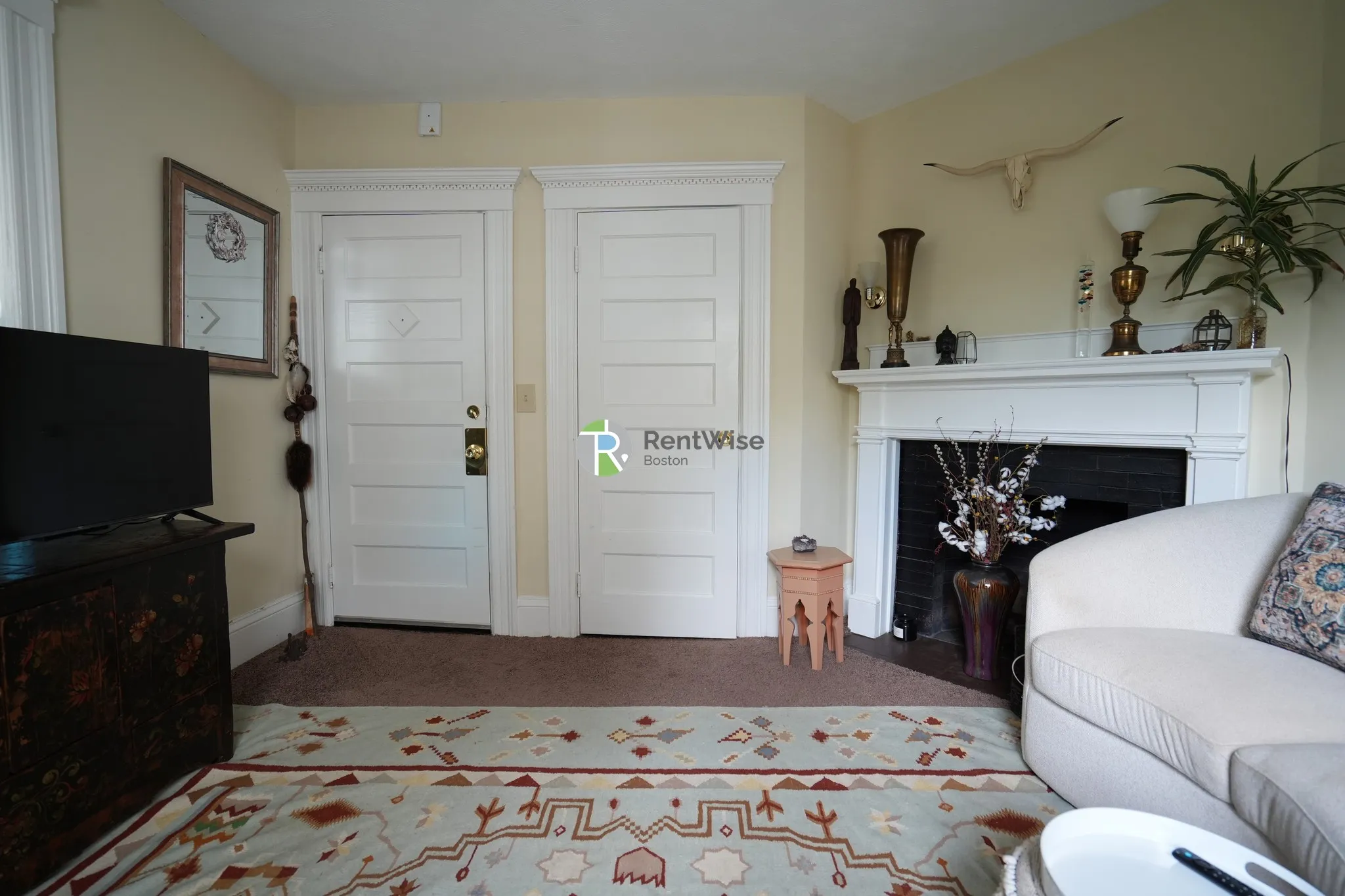 1 bed, 1 bath apartment for rent at 293 Nahant Rd Unit 3, Nahant — photo 2 of 16