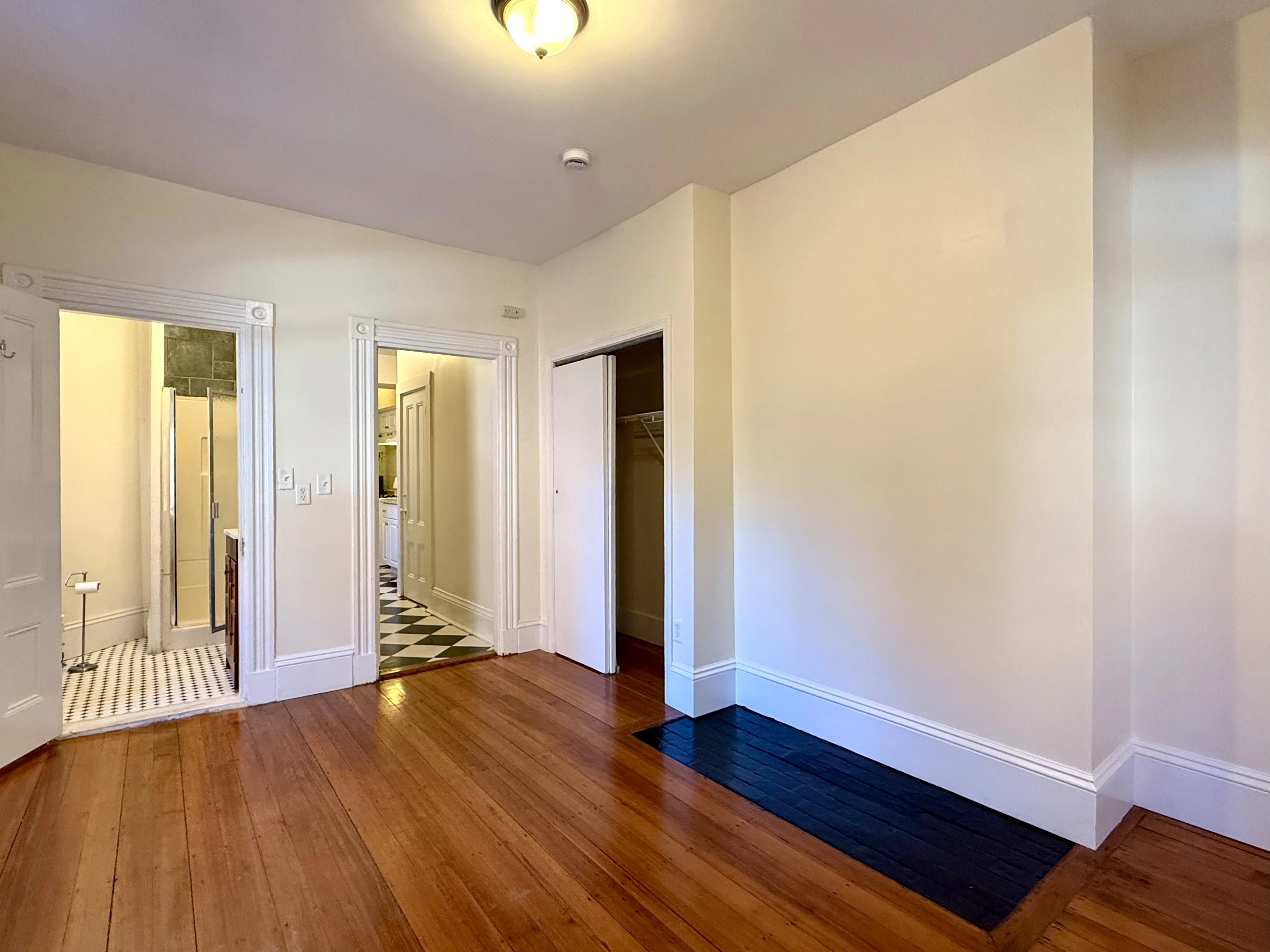 1 bed, 1 bath apartment for rent at 293 Newbury St Unit 2A, Back Bay — photo 9 of 11