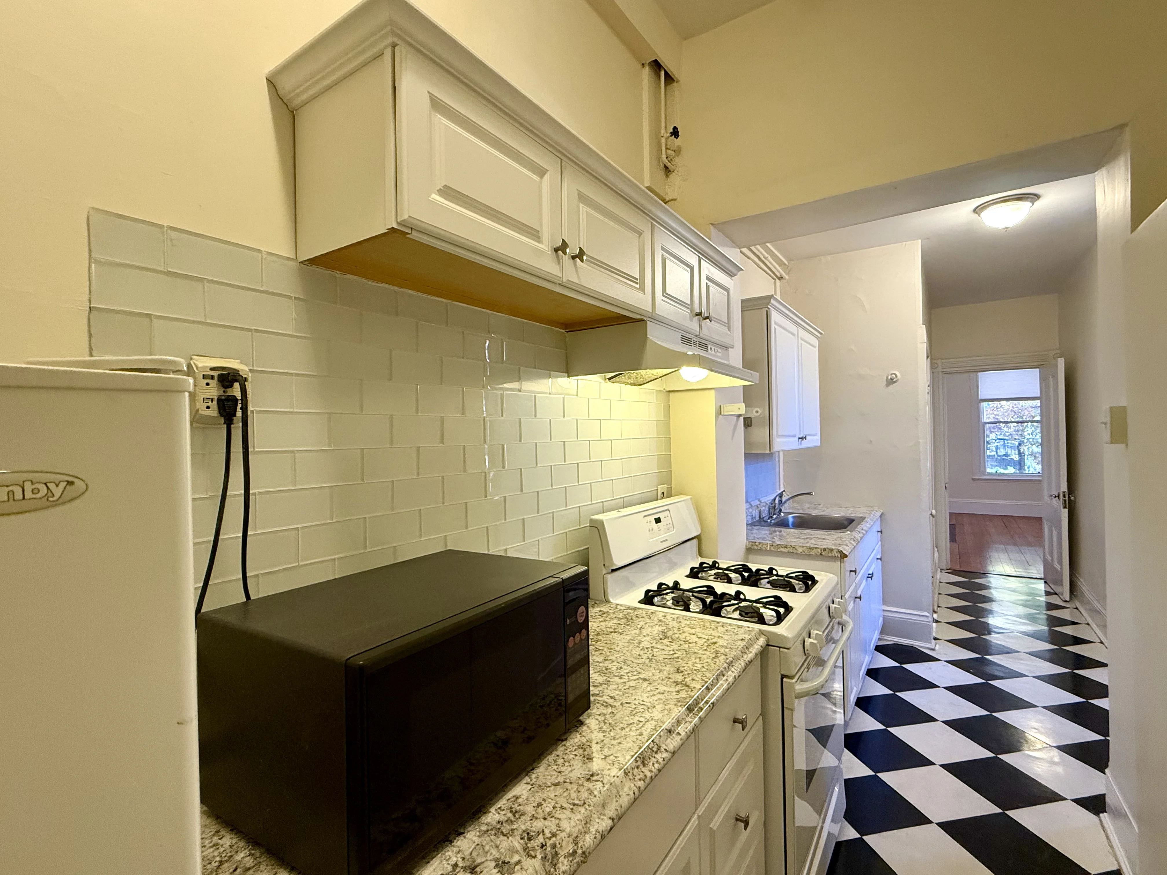1 bed, 1 bath apartment for rent at 293 Newbury St Unit 2A, Back Bay — photo 6 of 11