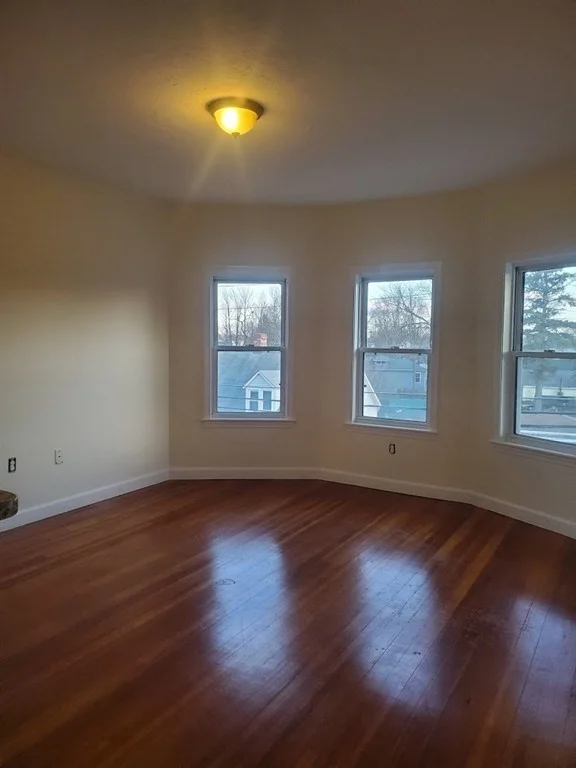 2 bed, 1 bath apartment for rent at 293 School St Unit 1L, Stoughton — photo 4 of 10